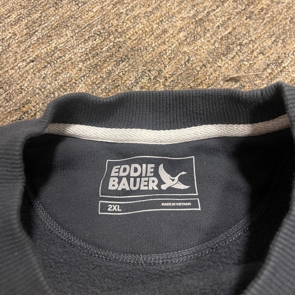 Eddie Bauer black men’s crewneck sweater size 2XL warm winter - Picture 6 of 9